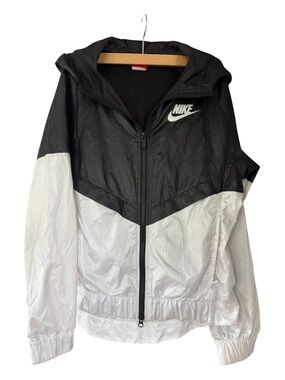 Nike Women’s Windrunner Hooded Jacket in Black and White size S